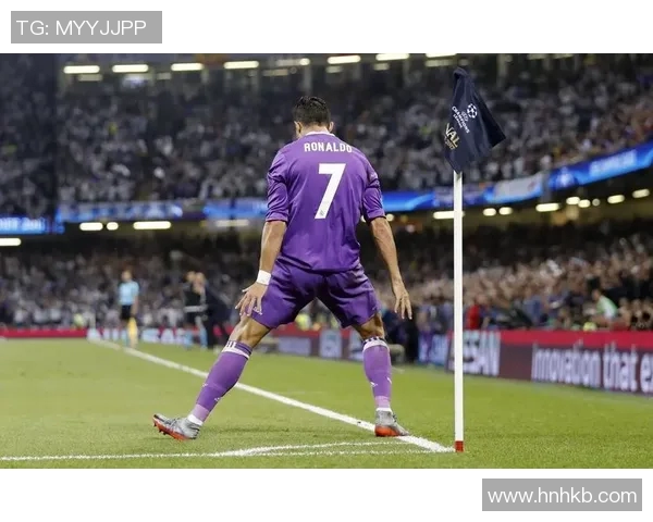 足球明星华丽空翻庆祝动作展现激情与风采引发球迷热烈追捧