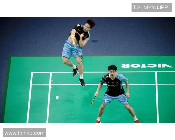 成都羽毛球队在大师赛中的拼搏历程与荣耀时刻回顾 成都羽毛球队在大师赛中的拼搏历程与荣耀时刻回顾