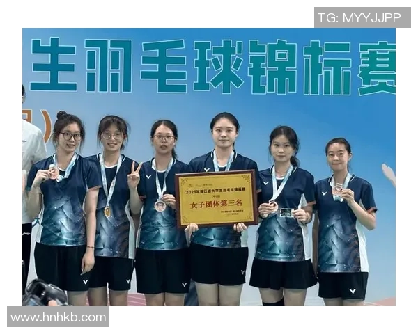 杭州羽毛球队荣登全国羽毛球配合排行榜第八名展现实力与团队默契