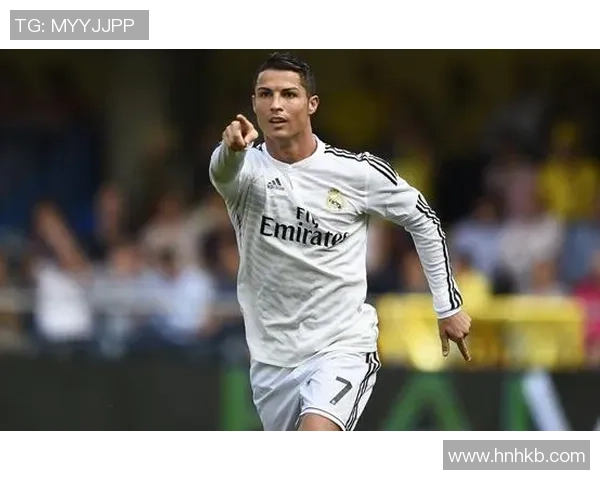 足球明星队颜值大比拼谁是场上最帅的球员引发热议 足球明星队颜值大比拼谁是场上最帅的球员引发热议