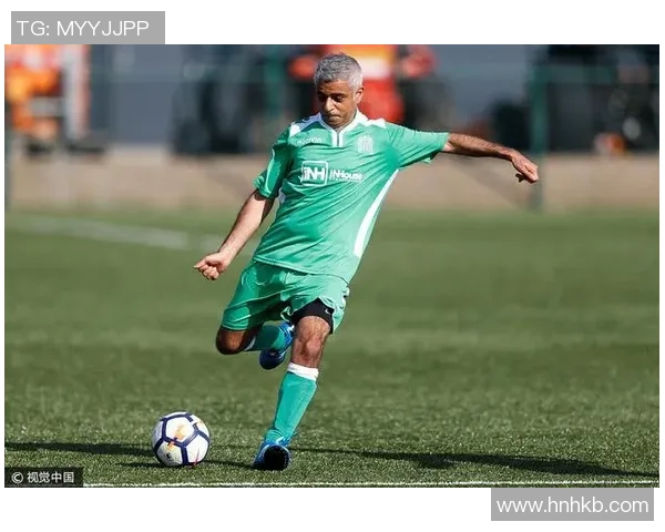 陈伟独家解析足球技巧与战术分享助你提升球技与比赛表现 陈伟独家解析足球技巧与战术分享助你提升球技与比赛表现